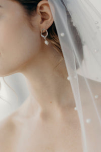 PEARL DRIPPED CATHEDRAL VEIL